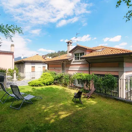 I D'a Charming Penthouse - View- Como- House-130 Mt-2 Double Bedrooms And 2 Double Bathrooms A Spacious Living Room-full Equipped Kitchen-private Garden And Terrace-private Covered Parking Lejlighed