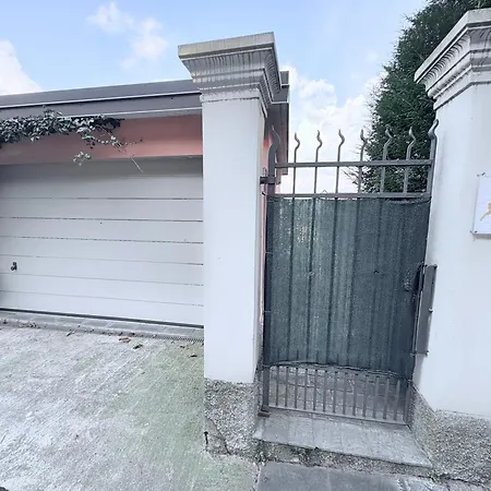 I D'a Charming Penthouse - View- Como- House-130 Mt-2 Double Bedrooms And 2 Double Bathrooms A Spacious Living Room-full Equipped Kitchen-private Garden And Terrace-private Covered Parking Daire